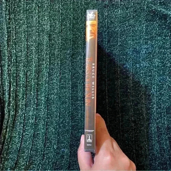 Tears of The Sun Bruce Willis Special Edition DVD Movie - Picture 4 of 4